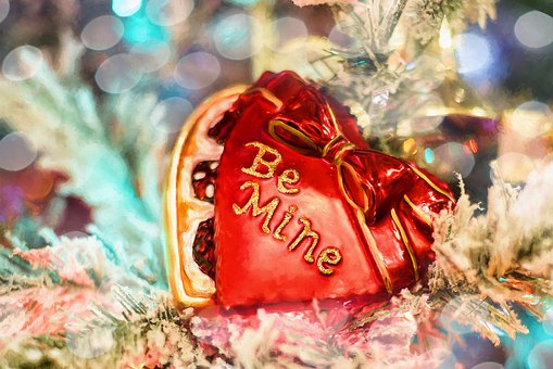Free Christmas Ornament illustration and picture