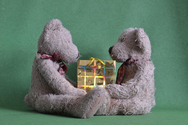 Free Present Sharing photo and picture