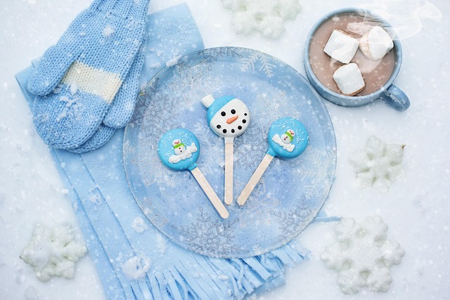 hot chocolate, snow, winter, chocolate, hot, cup, drink, nature, marshmallow, christmas, cocoa, mug, warm, cozy, comfort, warm and cozy, blue snow, blue chocolate, blue cup