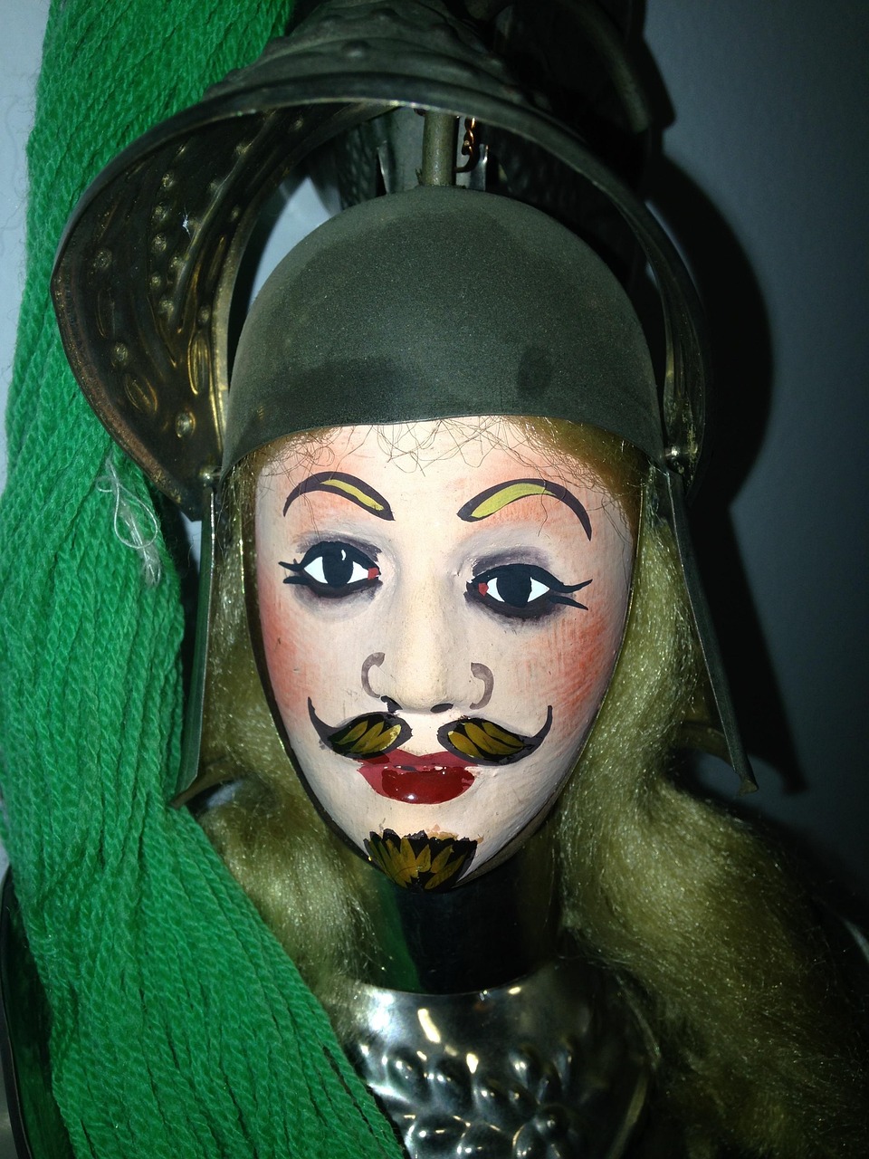 Les Pupi Siciliens - Les marionnettes siciliennes Les Pupi Siciliens - Les marionnettes siciliennes