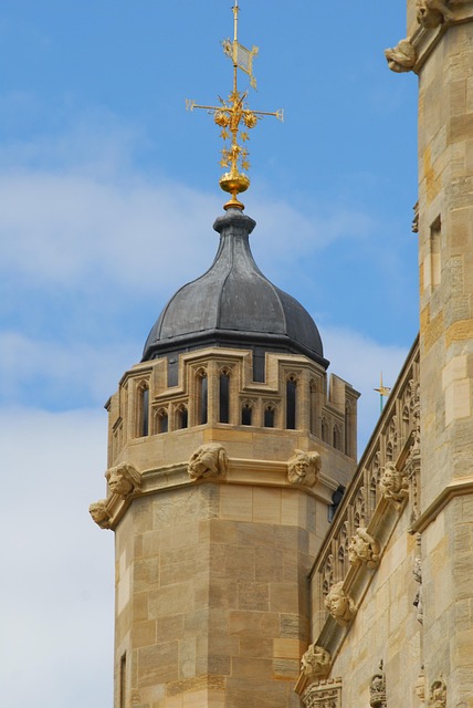 Free Windsor Castle Lamp photo and picture