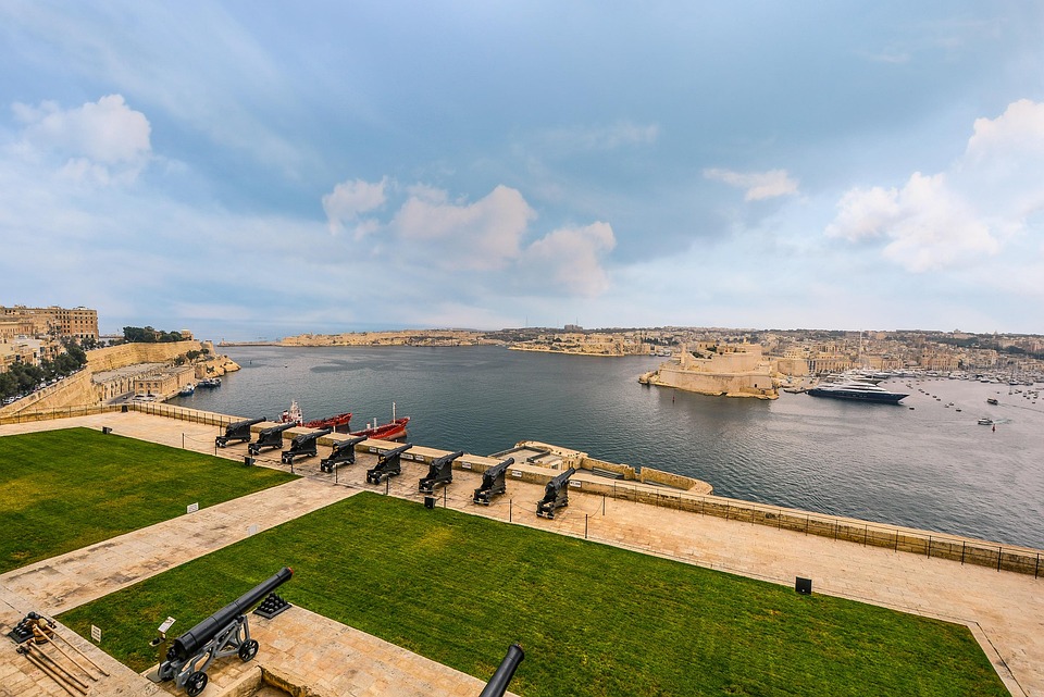 Resultado de imagem para malta canhoes"