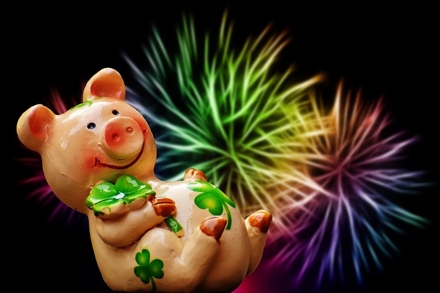 Free happiness piggy lucky pig illustration