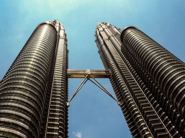 Free Kuala Lumpur Petronas Tower photo and picture