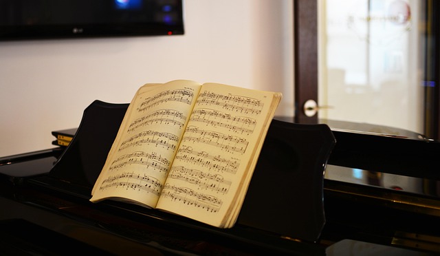 Free Sheet Music Piano photo and picture
