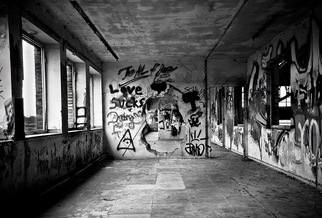 Free Lost Places Old Building photo and picture