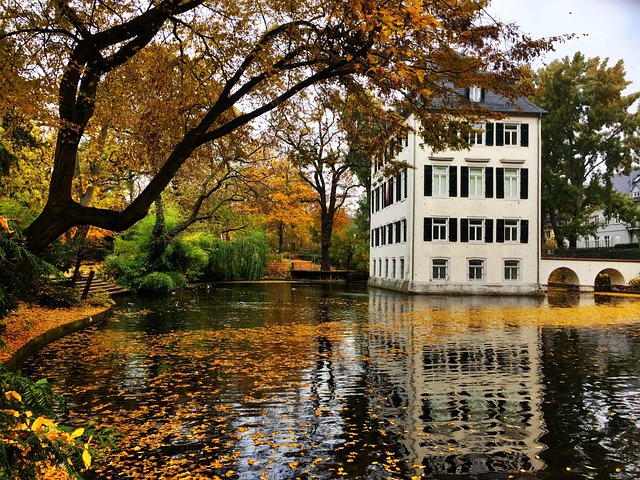 Free Frankfurt Holzhausen Park photo and picture