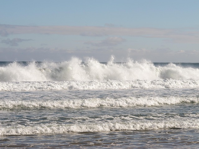 Free Waves Sky photo and picture