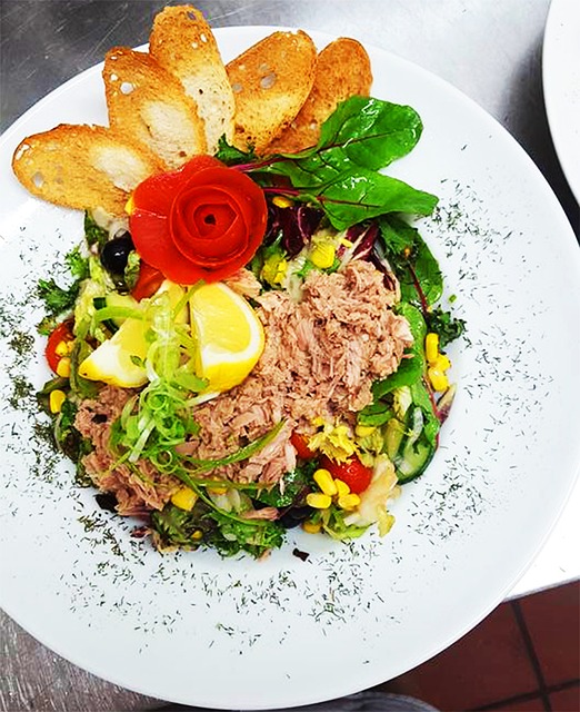 Free Tone Salad photo and picture