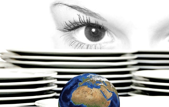 Free phrase proverb look over the tellerrand away illustration