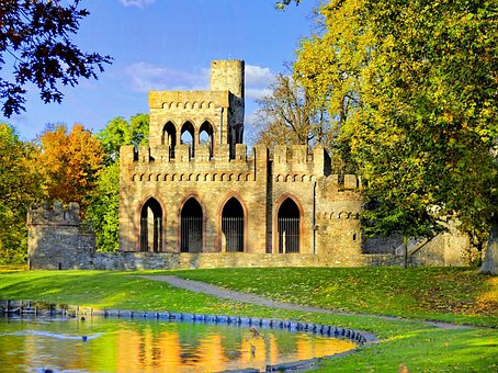 Wiesbaden, Rozbitný, Zámek, Zámecký Park