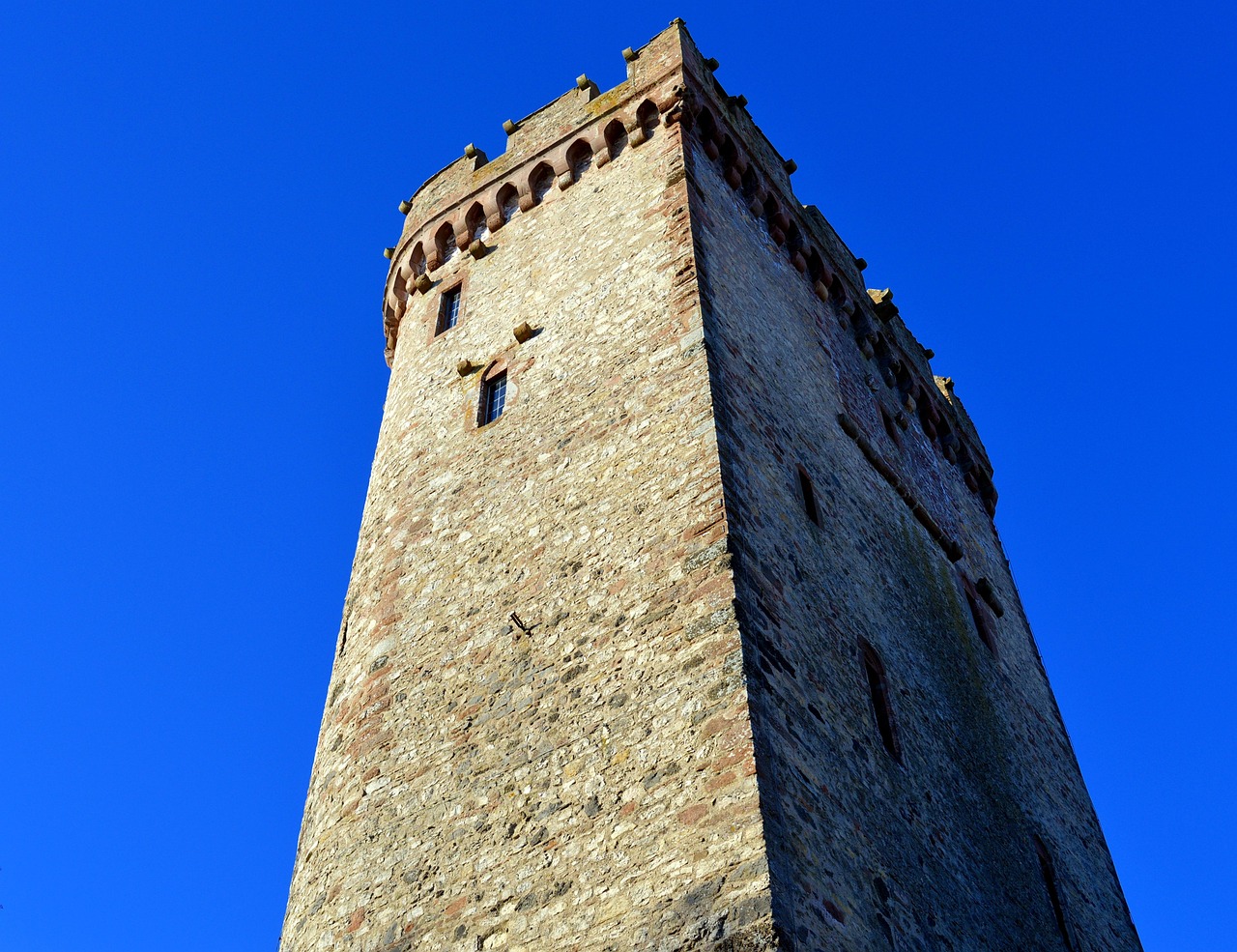 Castle - free online jigsaw puzzle photo
