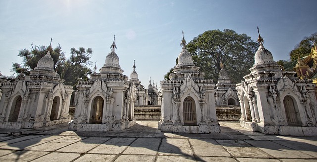 Free Kuthodaw Pagoda photo and picture