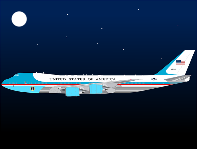 Free aircraft airplane transport vector