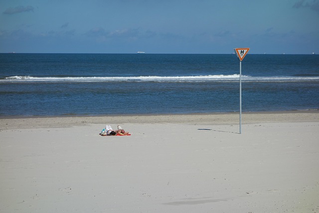 Free Expanse Sea photo and picture