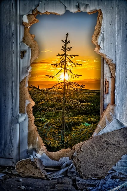 Free hole wall sunset illustration