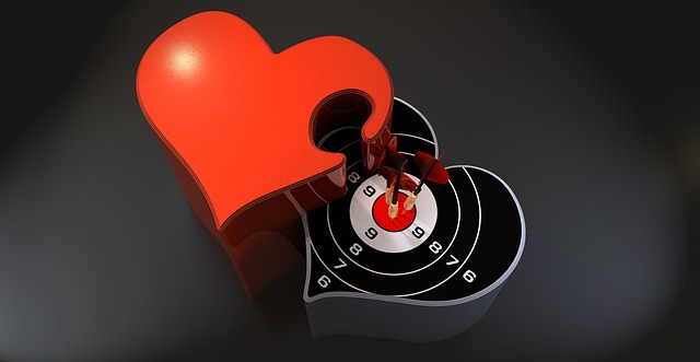 Free darts arrows hearts illustration