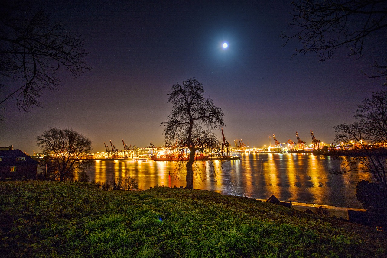Hamburg - free online jigsaw puzzle photo