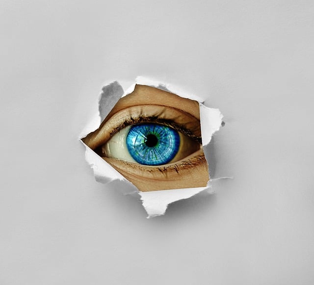 Free eye watch paper illustration