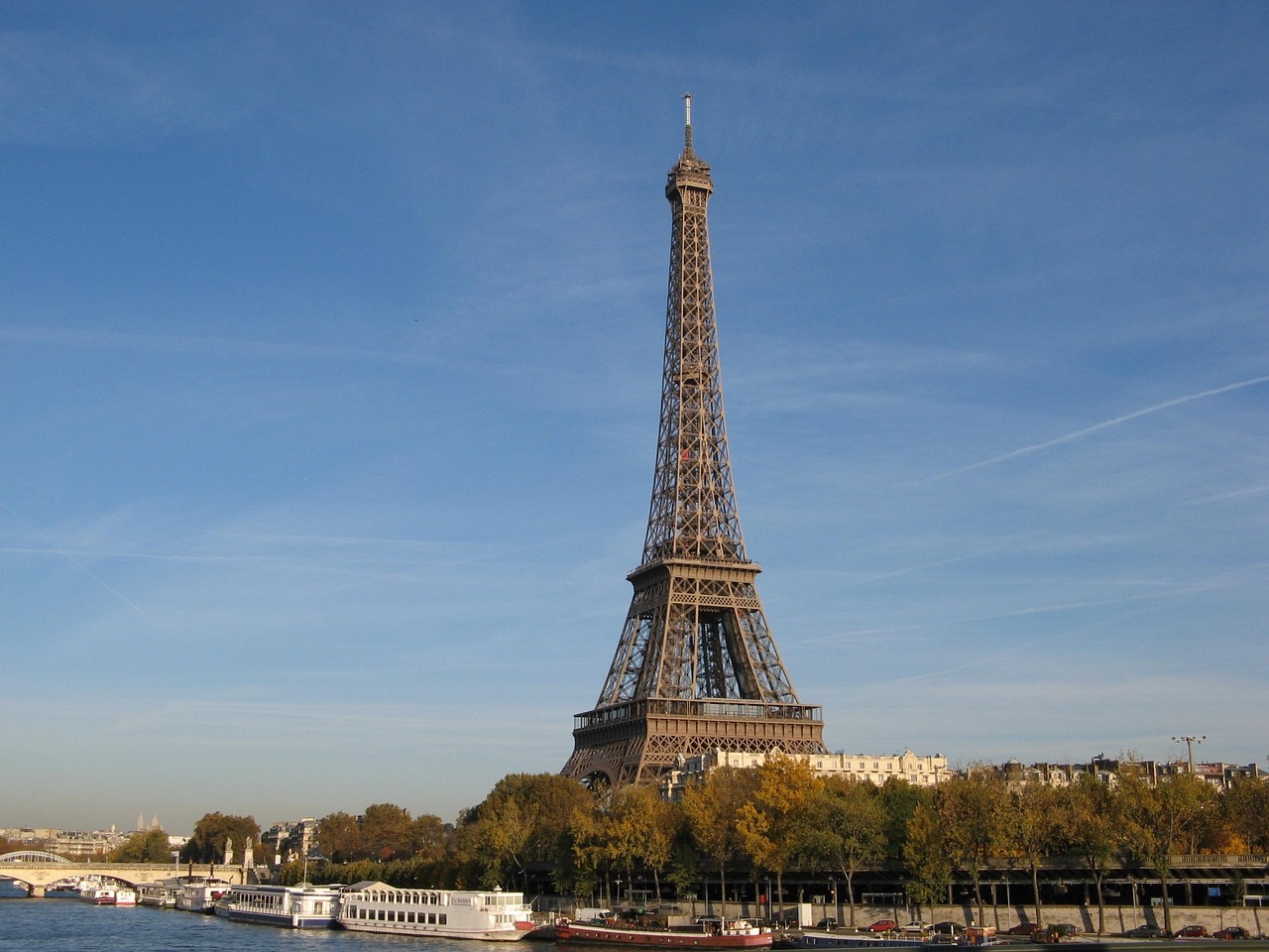 60-000-free-eiffel-tower-night-eiffel-tower-photos-pixabay