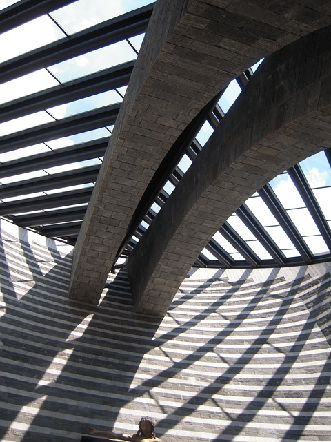 Free In Mogno Architecture photo and picture