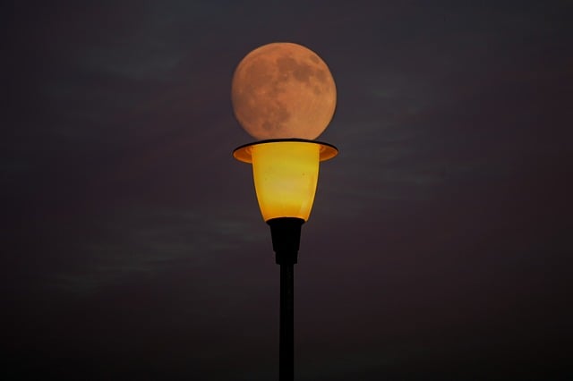 Free full moon street light street lamp illustration