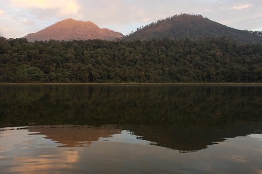 Free Mountains Lake photo and picture