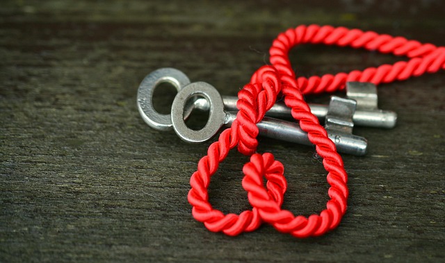 Free Key Heart photo and picture