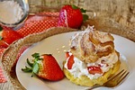 cream puff, strawberries, cream