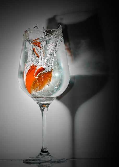 Free splash water glass illustration