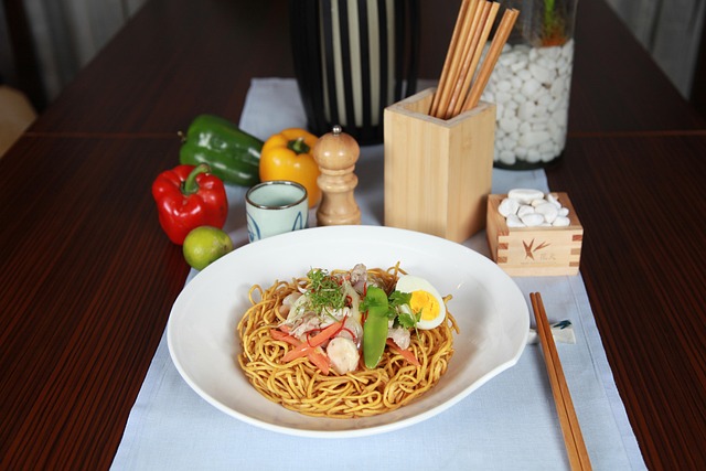 Free Filipino Cuisine Noodles photo and picture