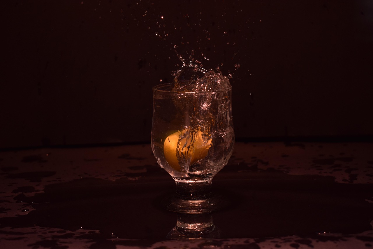 Splashed Glass Splash Glass Lemon - Free photo on Pixabay - Pixabay