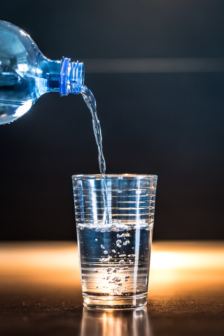 Plus De 300 000 Images De Bouteille D Eau Dessin Et De Bouteille Pixabay Plus De 300 000 Images De Bouteille D Eau Dessin Et De Bouteille Pixabay