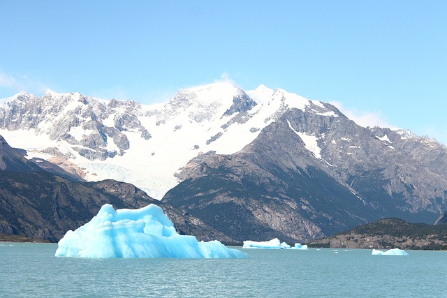 Free Iceberg Argentina photo and picture