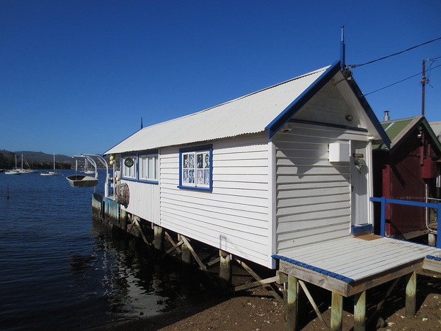 Free Boathouse Waterfront photo and picture