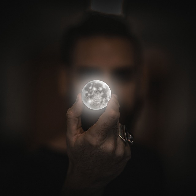 moon-2134881_640.jpg