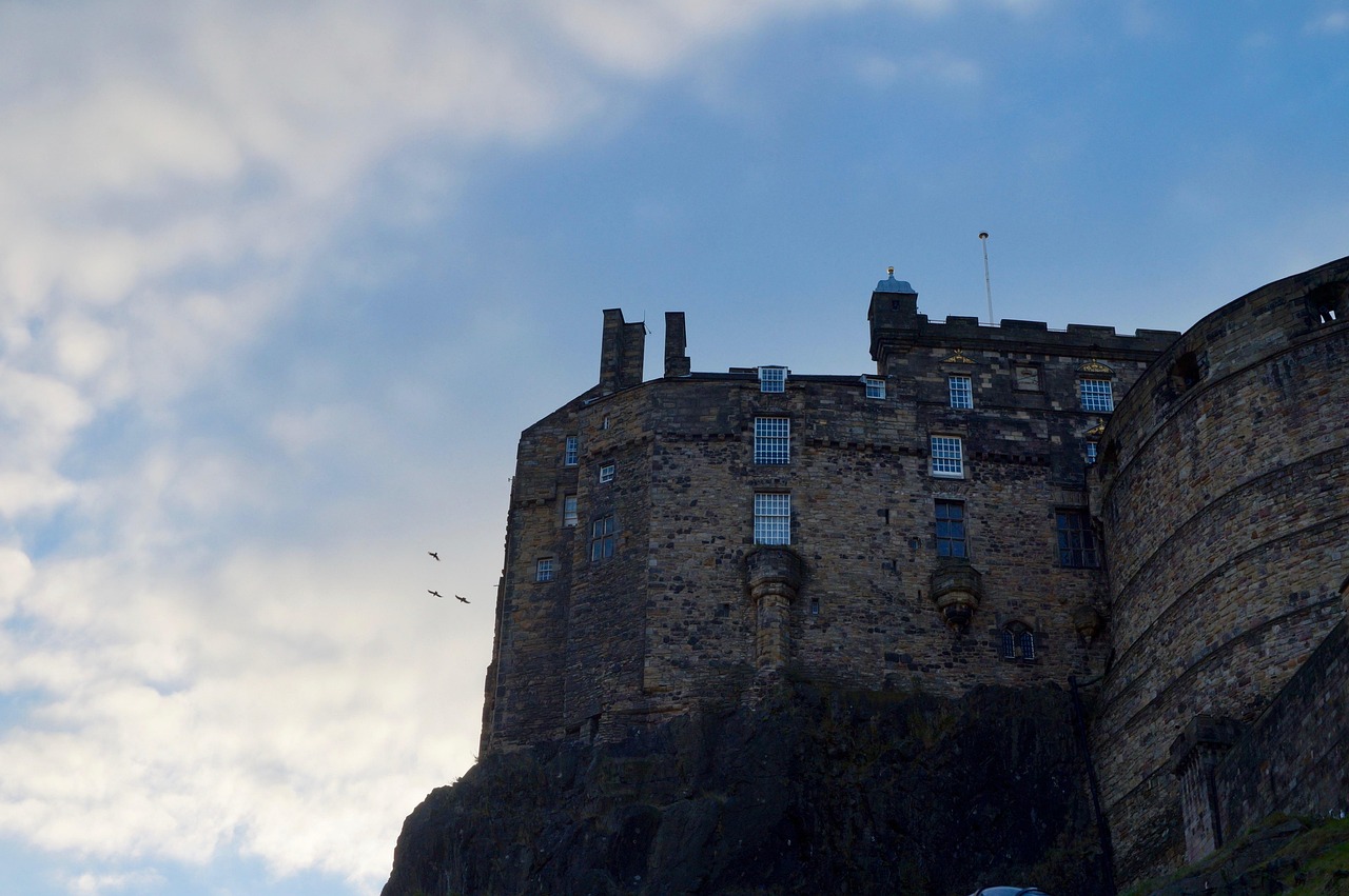 Edinburgh Castle - free online jigsaw puzzle photo