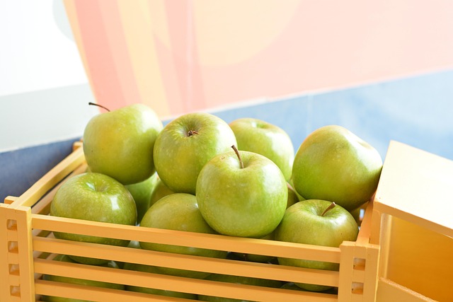 Free Apples Green photo and picture