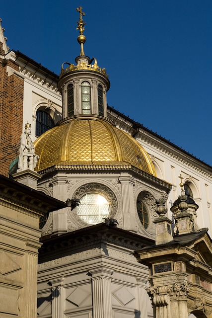 Free Chapel Golden Roof photo and picture
