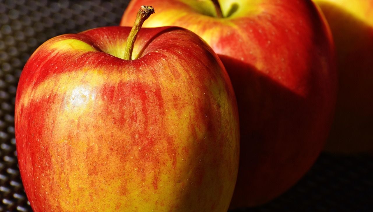 Apples - free online jigsaw puzzle photo