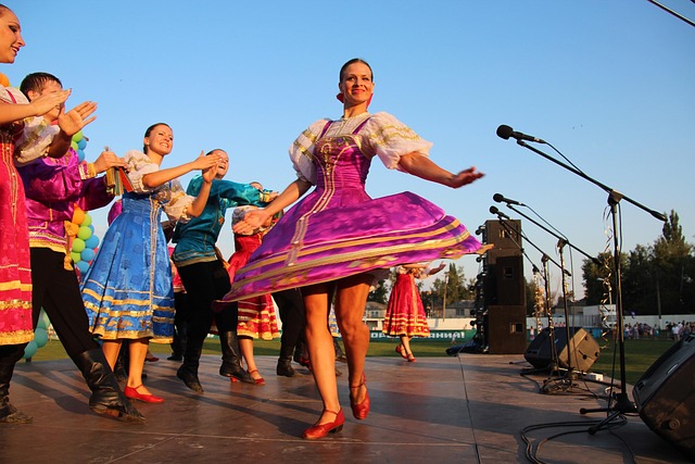 Holiday, Concert, Dans, Scenă, Artiști