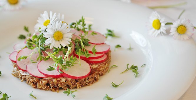 Radieschen, Brot, Butterbrot, Kresse