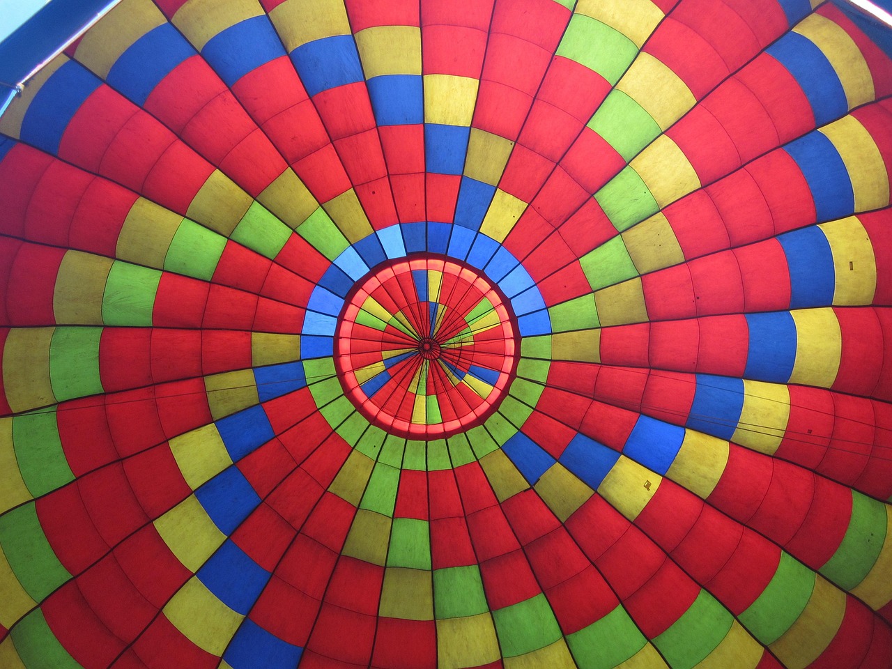 Balloon - free online jigsaw puzzle photo