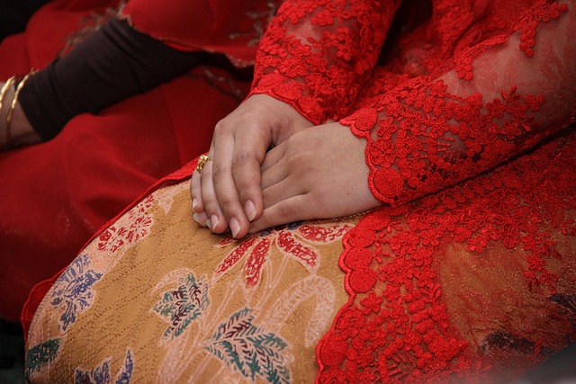 Free Red Woman photo and picture