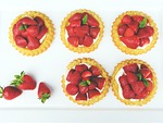 strawberry shortcake, strawberries, dough