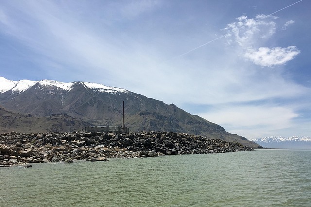Free Great Salt Lake Mountain photo and picture