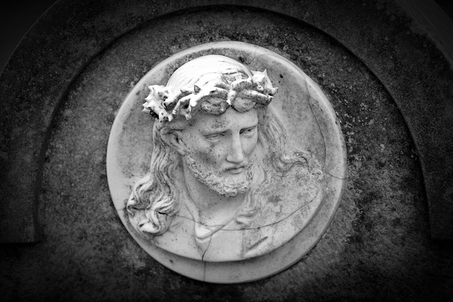 Free Tombstone Old Grave Stone photo and picture