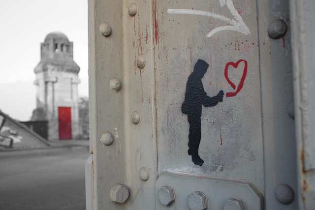 Free Graffiti Love photo and picture