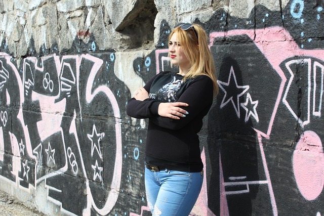Ung Kvinde, Graffiti, Foto, Stilfuld