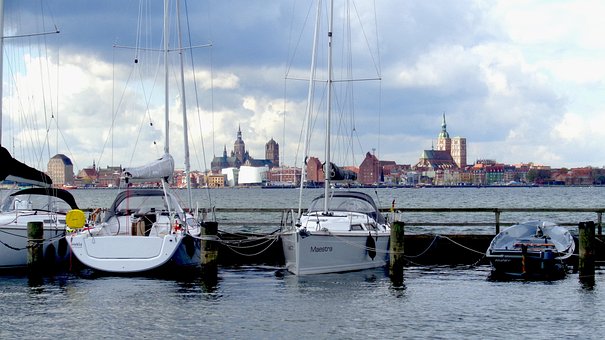 Irettesættelse Ø, Gammel Færge, Havn